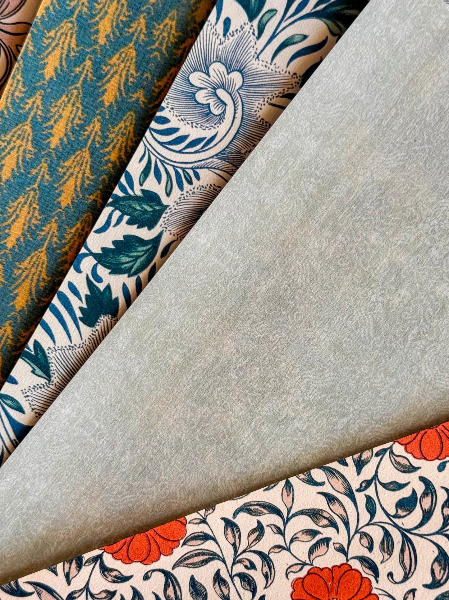 Traditional Chinese Motif Xuan Paper Set (6 Designs)